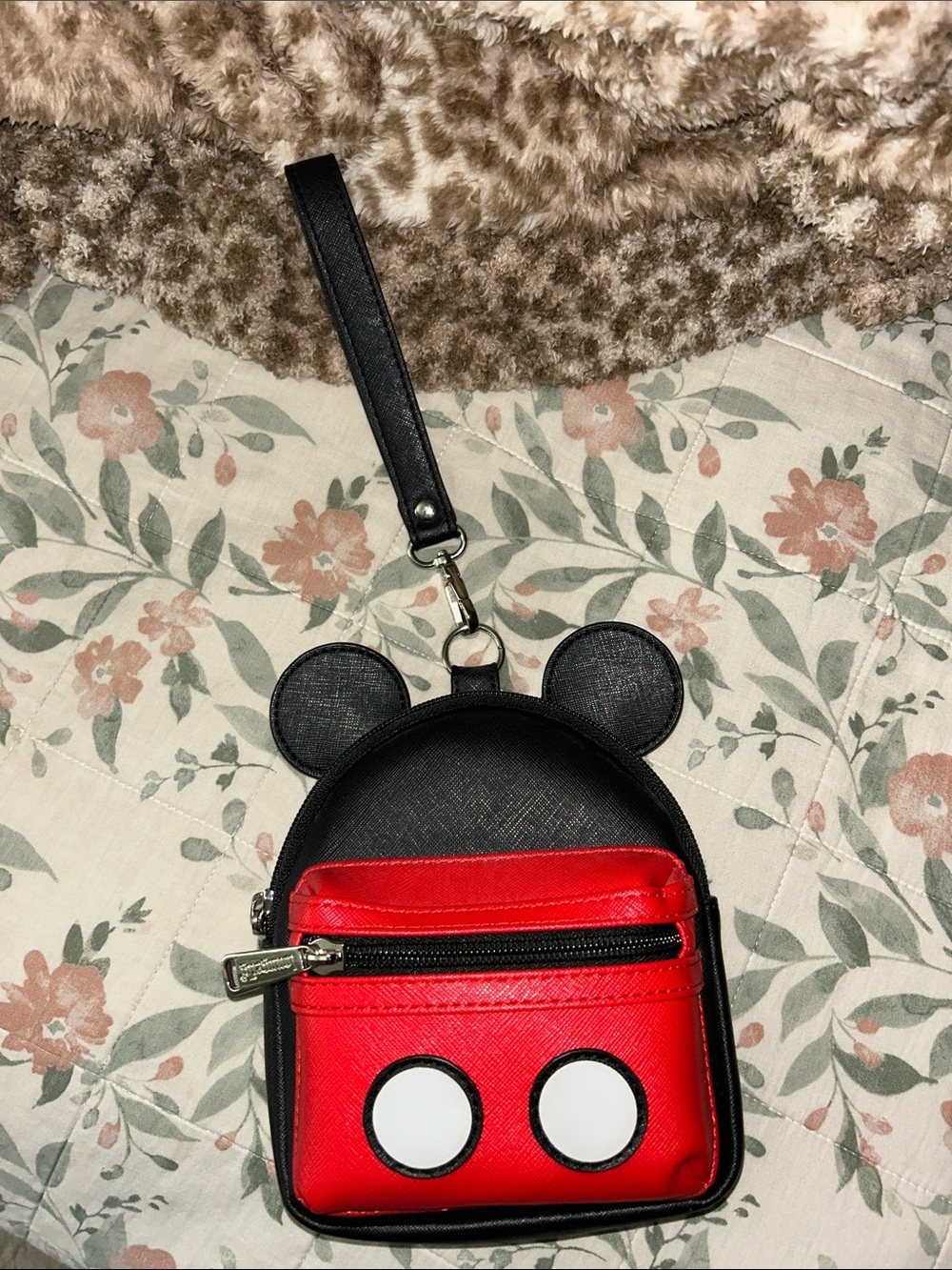 Disney Black and Red Mickey Ear Wristlet Clutch - Picture 1 of 4
